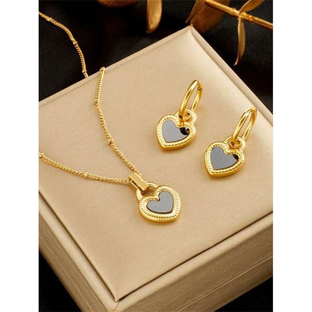 /Set Stainless Steel Personalized Black & White Double-Sided Heart Pendant N